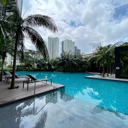 Commonwealth Towers (D3), Condominium #404484241